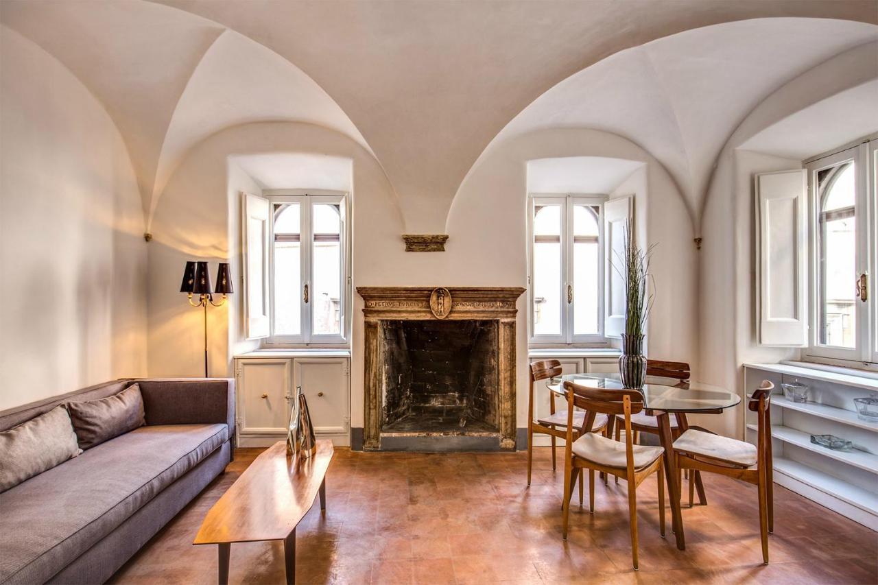 Palazzo Turci Apartment โรม ภายนอก รูปภาพ