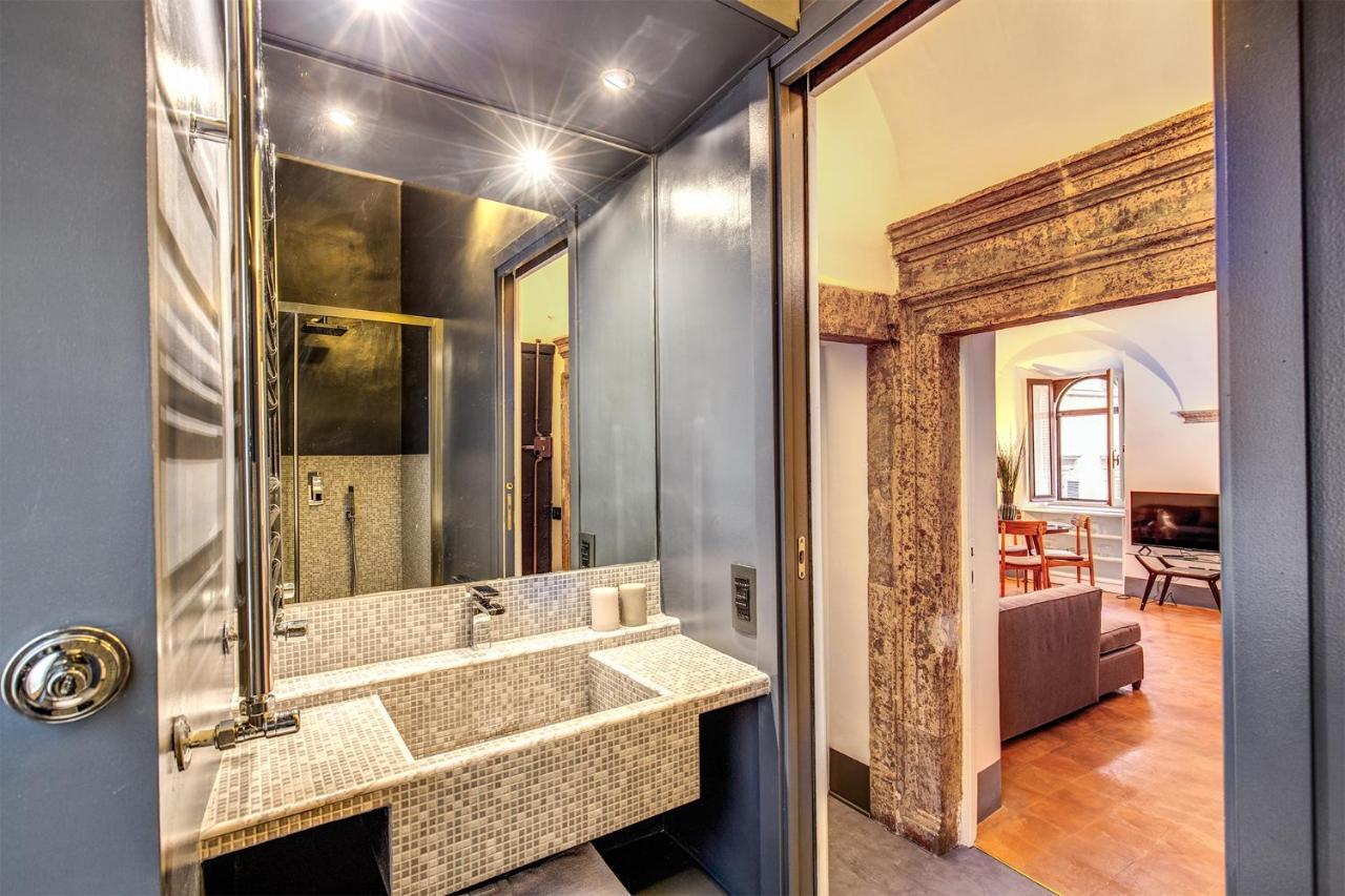 Palazzo Turci Apartment โรม ภายนอก รูปภาพ